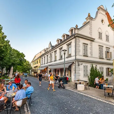 Kedves Vendeghaz Bed & Breakfast