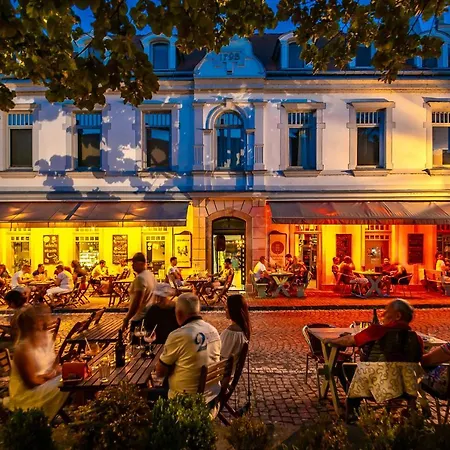 Kedves Vendeghaz Bed & Breakfast 3*